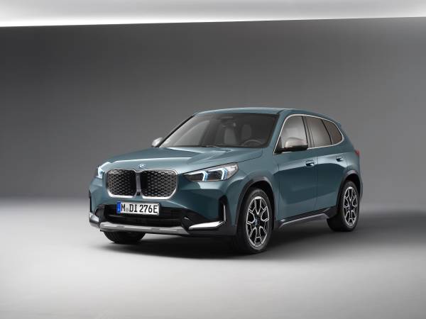 BMW iX1 xDrive30